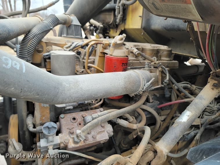 image for item LV9458 2002 Sterling LT8500  ready mix truck