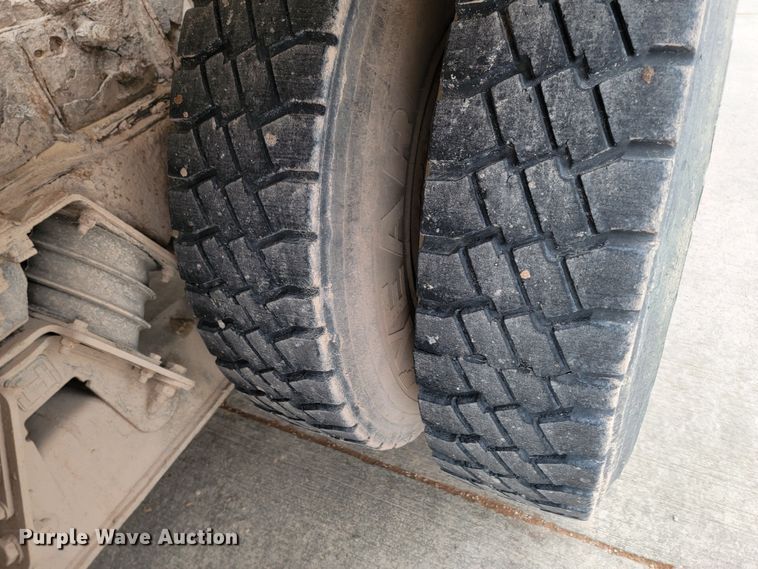 image for item LV9458 2002 Sterling LT8500  ready mix truck