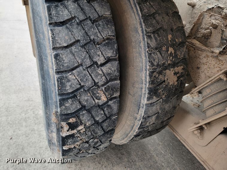 image for item LV9458 2002 Sterling LT8500  ready mix truck