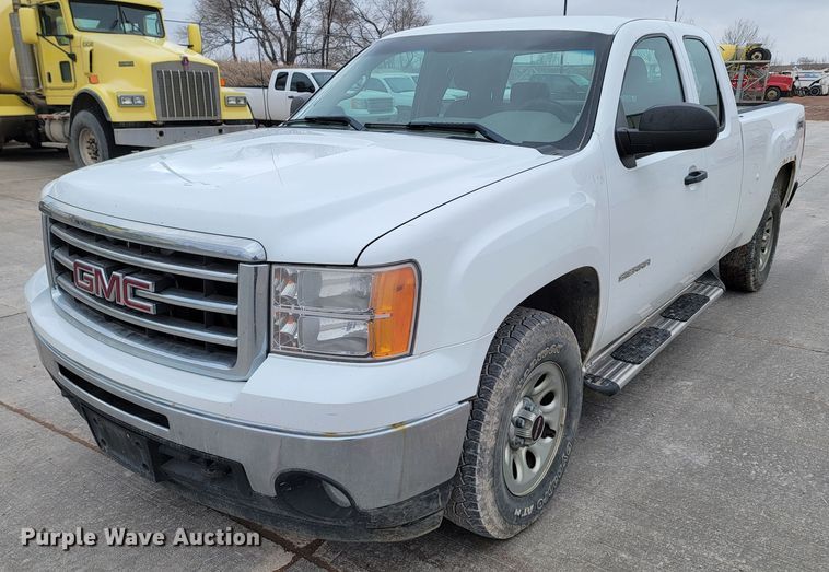 image for item LV9459 2013 GMC Sierra 1500  Ext. Cab pickup truck