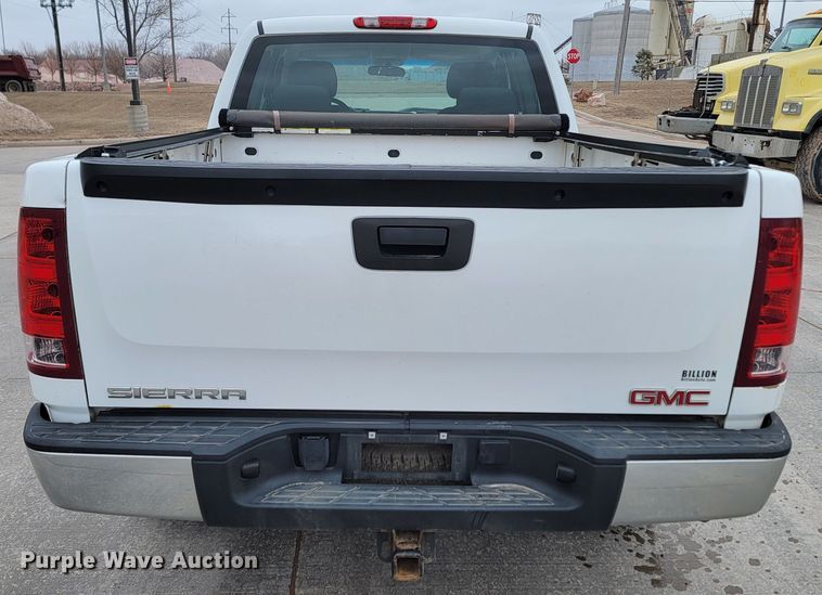 image for item LV9459 2013 GMC Sierra 1500  Ext. Cab pickup truck