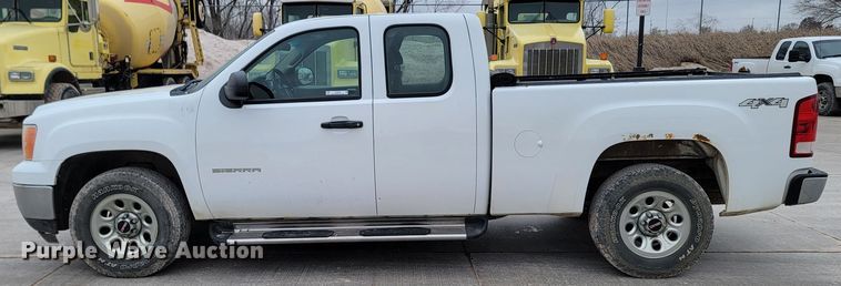 image for item LV9459 2013 GMC Sierra 1500  Ext. Cab pickup truck