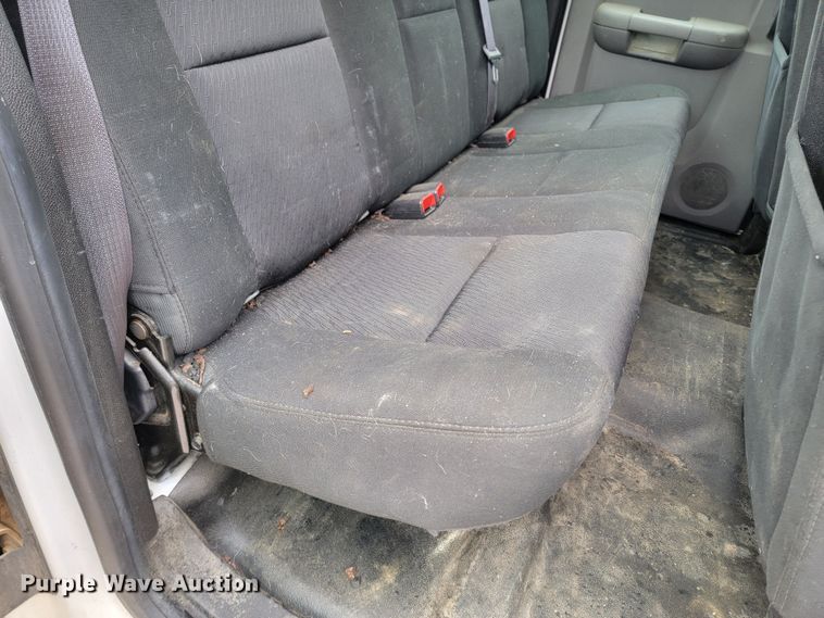 image for item LV9459 2013 GMC Sierra 1500  Ext. Cab pickup truck