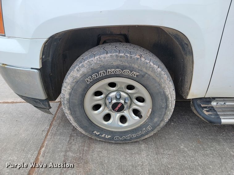 image for item LV9459 2013 GMC Sierra 1500  Ext. Cab pickup truck