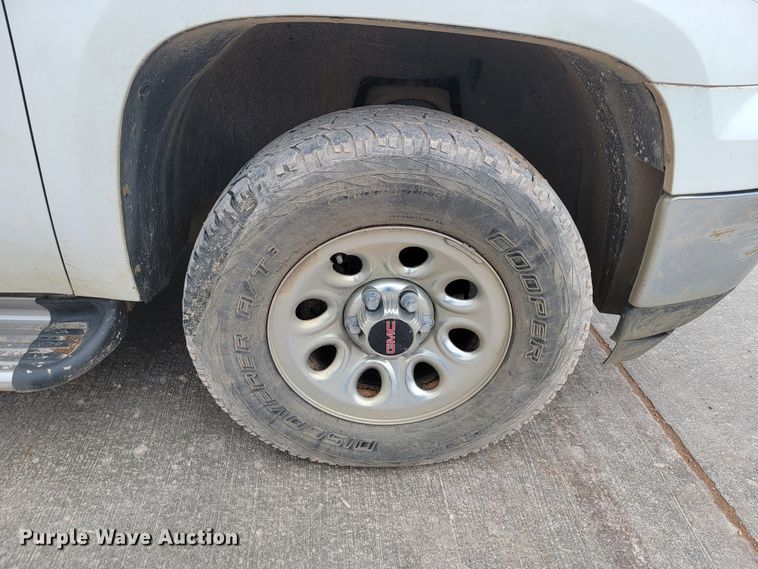 image for item LV9459 2013 GMC Sierra 1500  Ext. Cab pickup truck