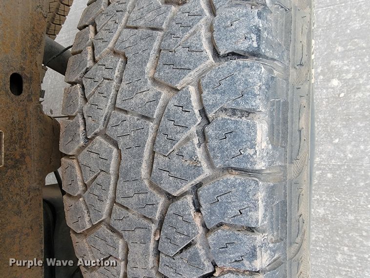 image for item LV9459 2013 GMC Sierra 1500  Ext. Cab pickup truck