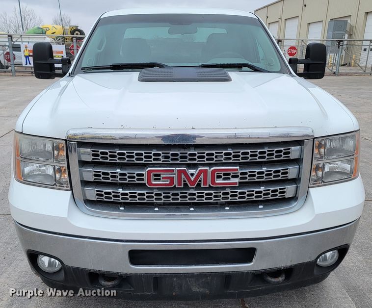image for item LV9460 2013 GMC Sierra 2500HD  Ext. Cab pickup truck