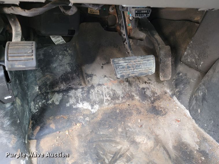 image for item LV9460 2013 GMC Sierra 2500HD  Ext. Cab pickup truck