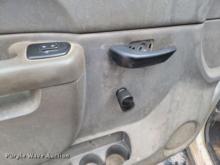 image for item LV9461 2012 GMC Sierra 1500  Crew Cab pickup truck