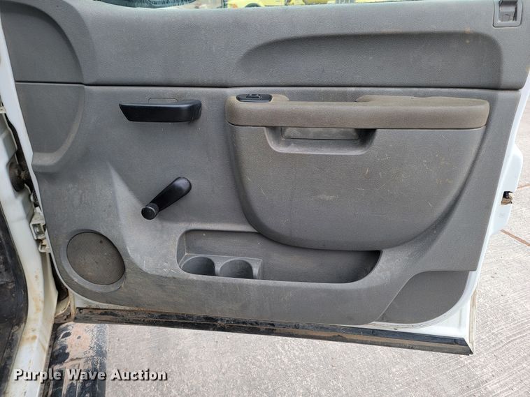 image for item LV9461 2012 GMC Sierra 1500  Crew Cab pickup truck