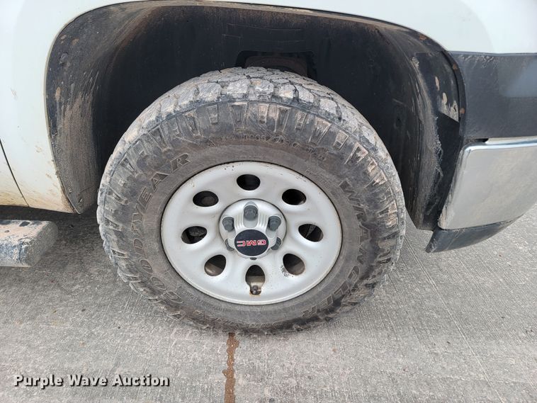 image for item LV9461 2012 GMC Sierra 1500  Crew Cab pickup truck