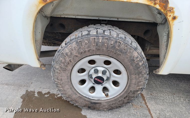 image for item LV9461 2012 GMC Sierra 1500  Crew Cab pickup truck