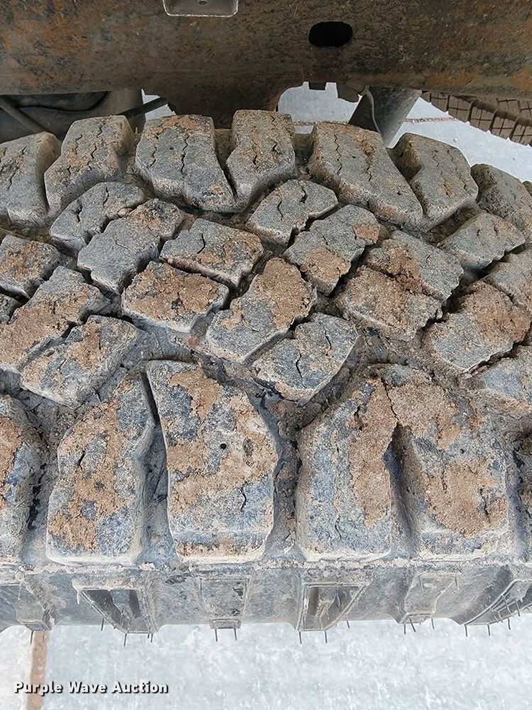 image for item LV9461 2012 GMC Sierra 1500  Crew Cab pickup truck