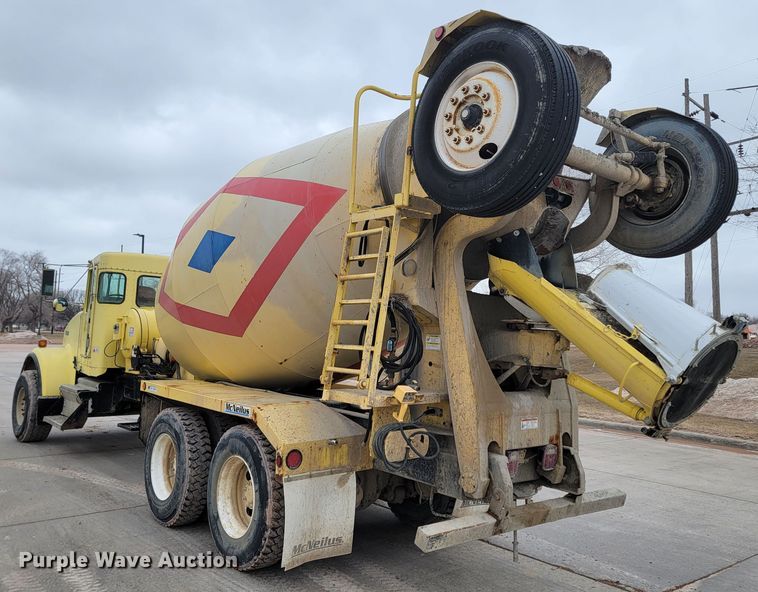 image for item LV9462 2000 Kenworth W900B  ready mix truck