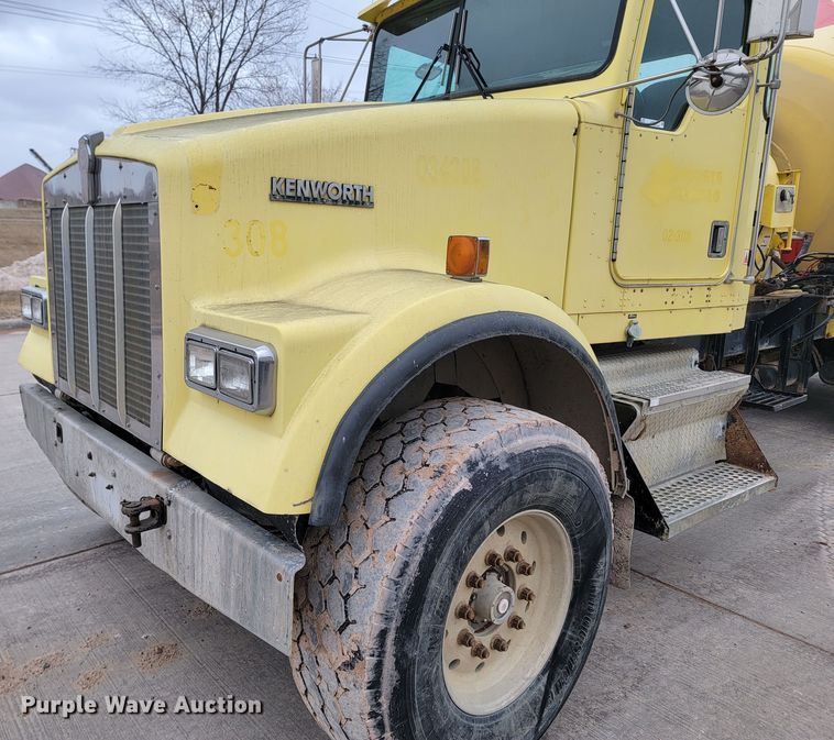 image for item LV9462 2000 Kenworth W900B  ready mix truck