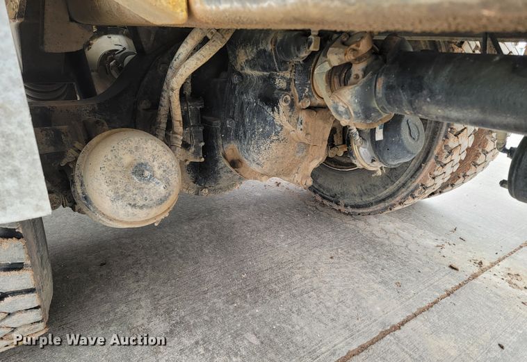 image for item LV9462 2000 Kenworth W900B  ready mix truck