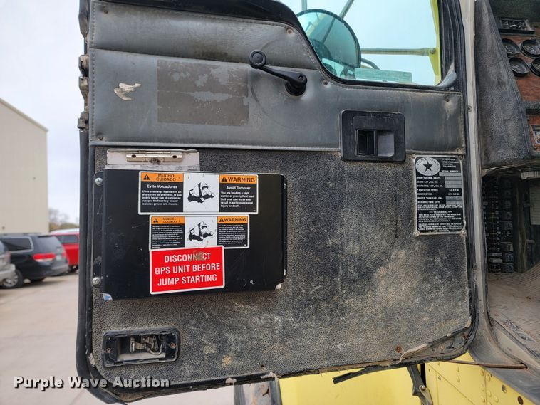 image for item LV9462 2000 Kenworth W900B  ready mix truck