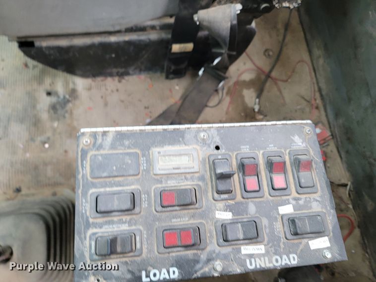 image for item LV9462 2000 Kenworth W900B  ready mix truck