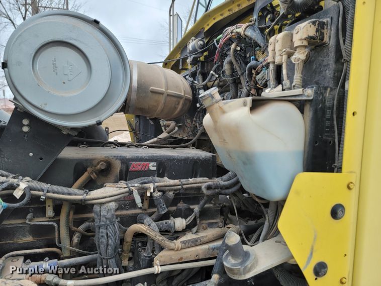 image for item LV9462 2000 Kenworth W900B  ready mix truck