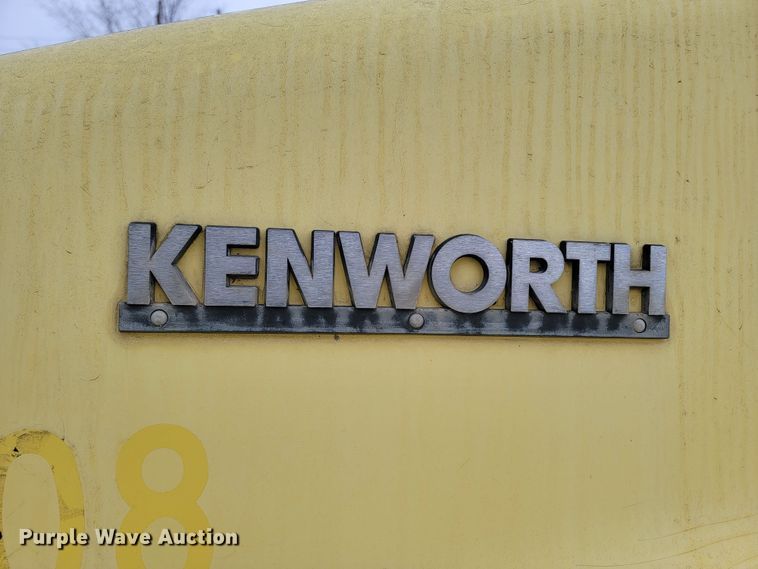 image for item LV9462 2000 Kenworth W900B  ready mix truck