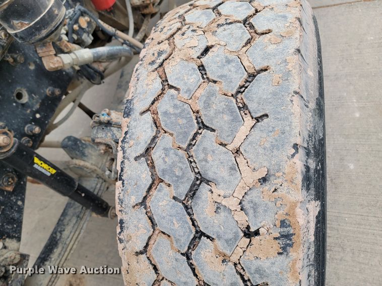 image for item LV9462 2000 Kenworth W900B  ready mix truck