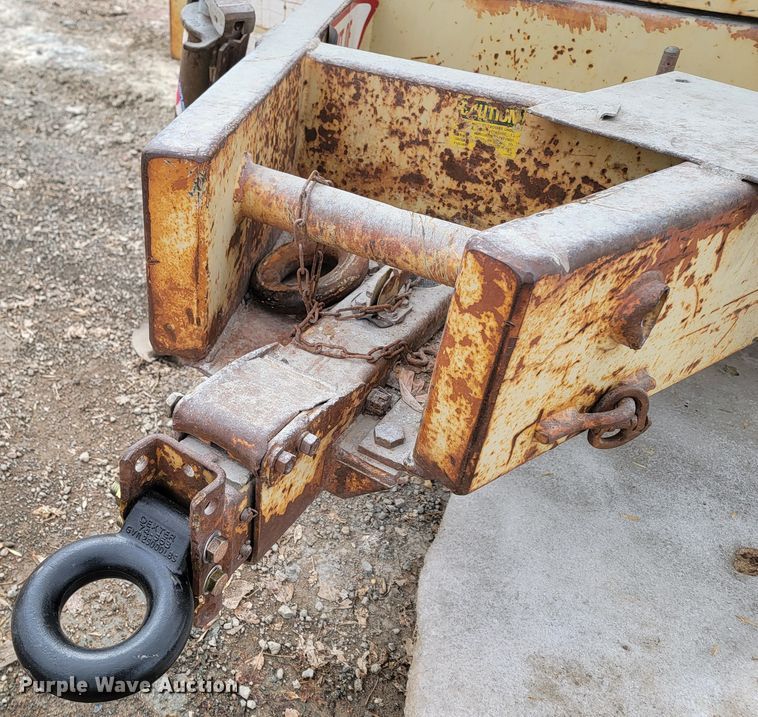 image for item LV9463 1989 Ingersoll Rand 825  air compressor