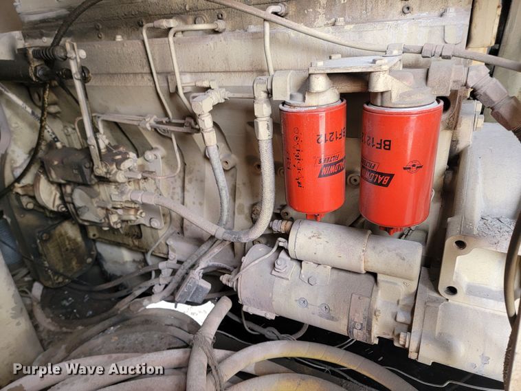 image for item LV9463 1989 Ingersoll Rand 825  air compressor