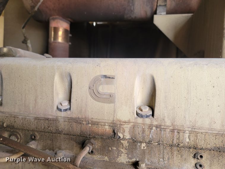 image for item LV9463 1989 Ingersoll Rand 825  air compressor