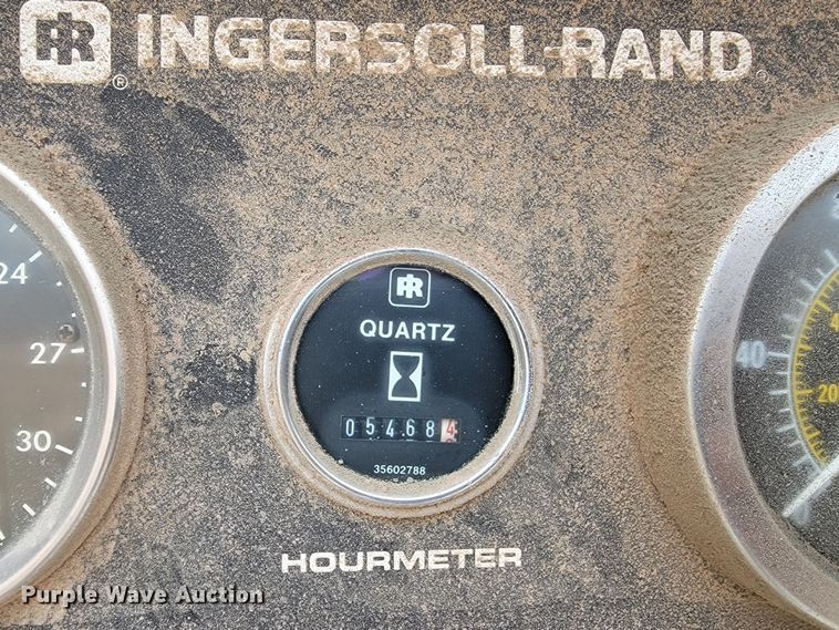 image for item LV9463 1989 Ingersoll Rand 825  air compressor