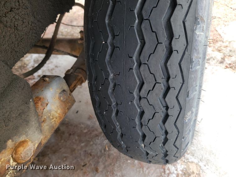 image for item LV9463 1989 Ingersoll Rand 825  air compressor