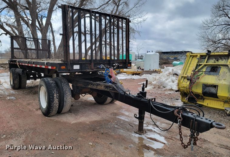 image for item LV9464 1991  flatbed trailer with dolly