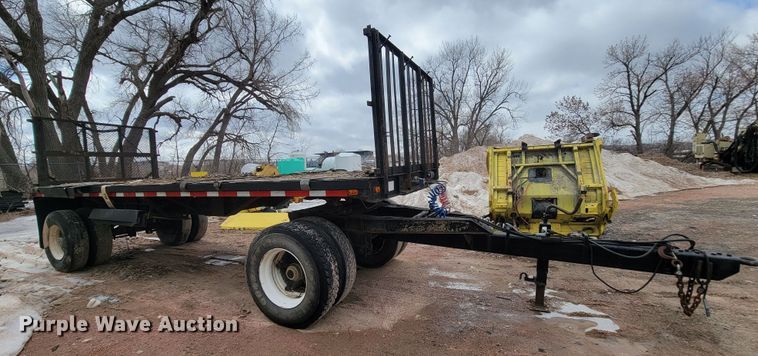 image for item LV9464 1991  flatbed trailer with dolly