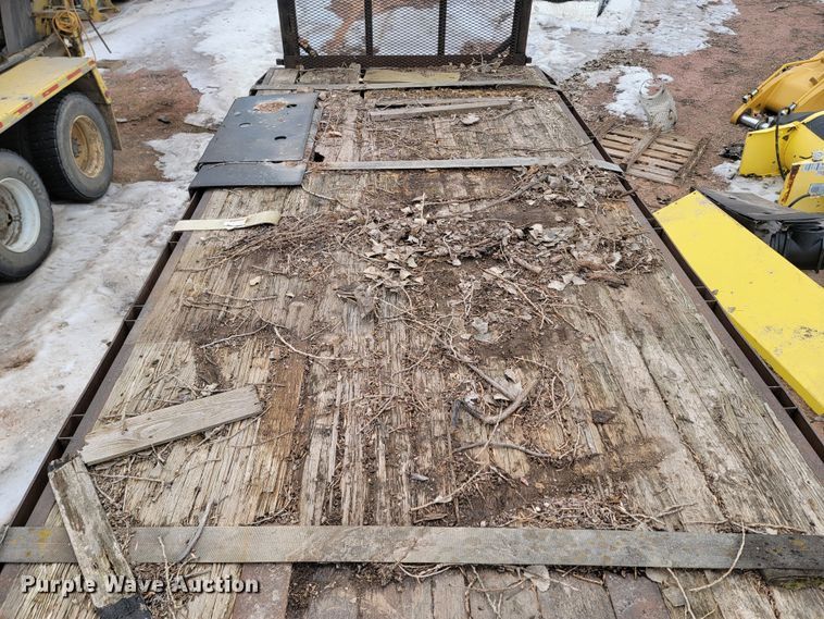 image for item LV9464 1991  flatbed trailer with dolly