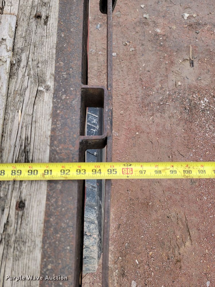 image for item LV9464 1991  flatbed trailer with dolly