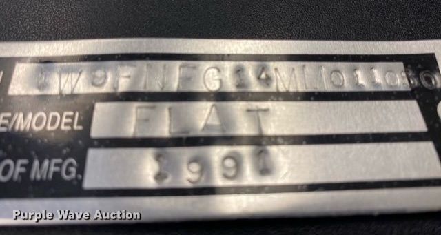 image for item LV9464 1991  flatbed trailer with dolly