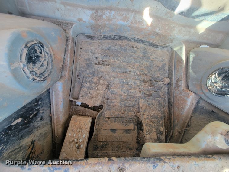 image for item LV9471 2012 Caterpillar 279C2  tracked skid steer loader