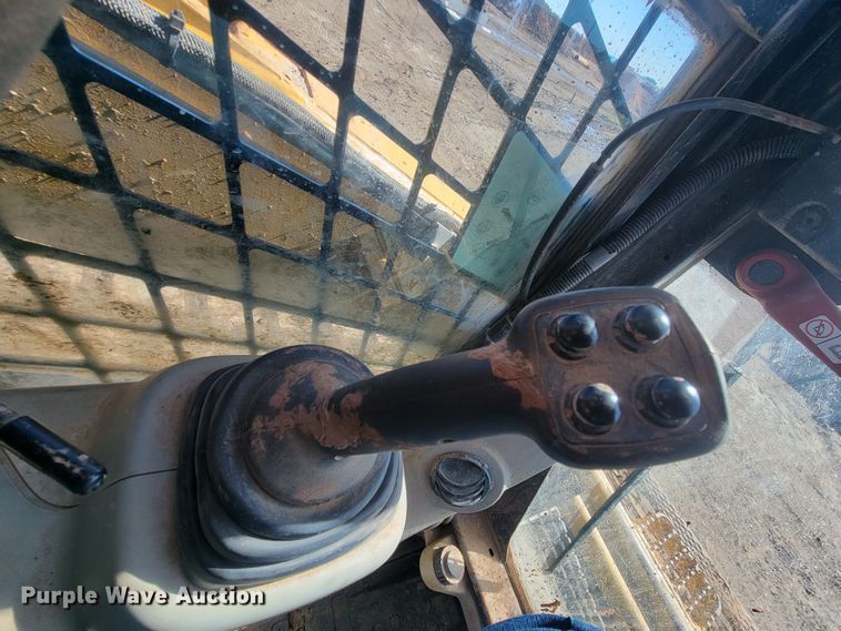 image for item LV9471 2012 Caterpillar 279C2  tracked skid steer loader