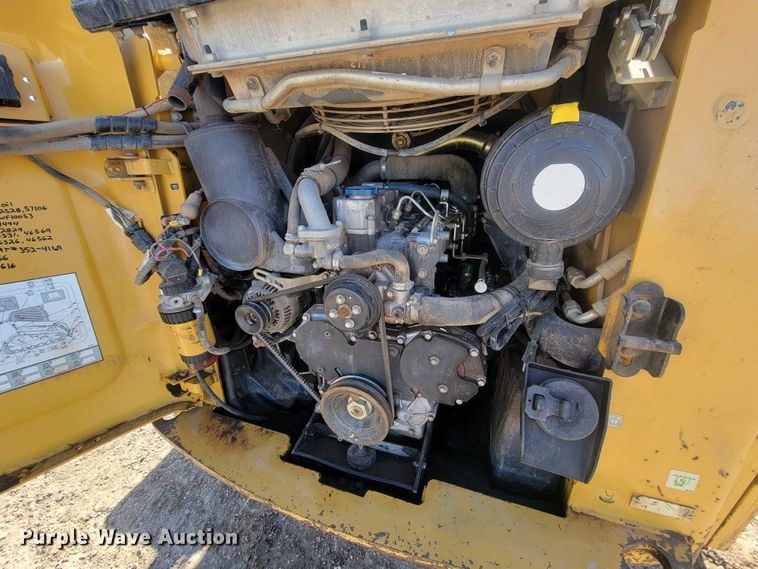 image for item LV9471 2012 Caterpillar 279C2  tracked skid steer loader