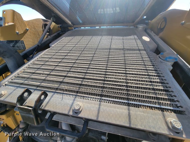 image for item LV9471 2012 Caterpillar 279C2  tracked skid steer loader