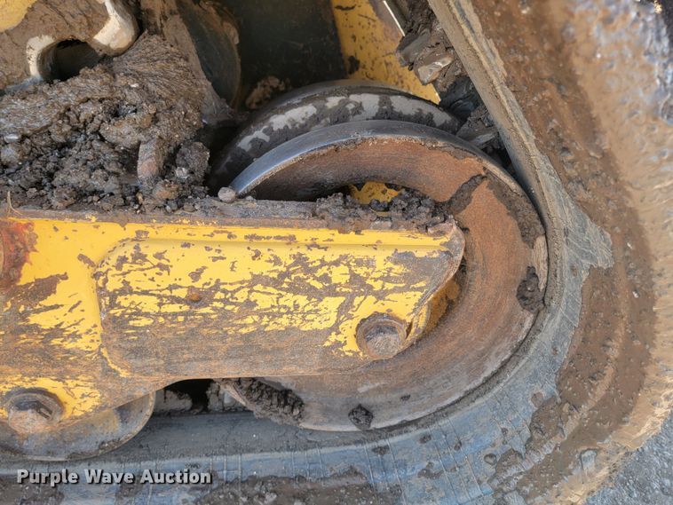 image for item LV9471 2012 Caterpillar 279C2  tracked skid steer loader