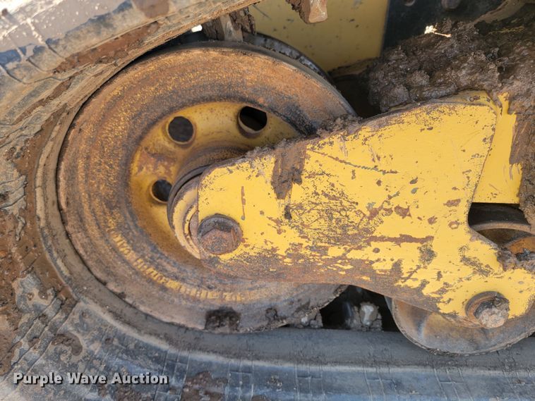 image for item LV9471 2012 Caterpillar 279C2  tracked skid steer loader