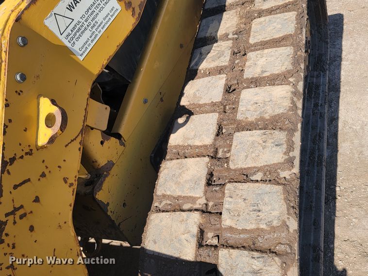 image for item LV9471 2012 Caterpillar 279C2  tracked skid steer loader