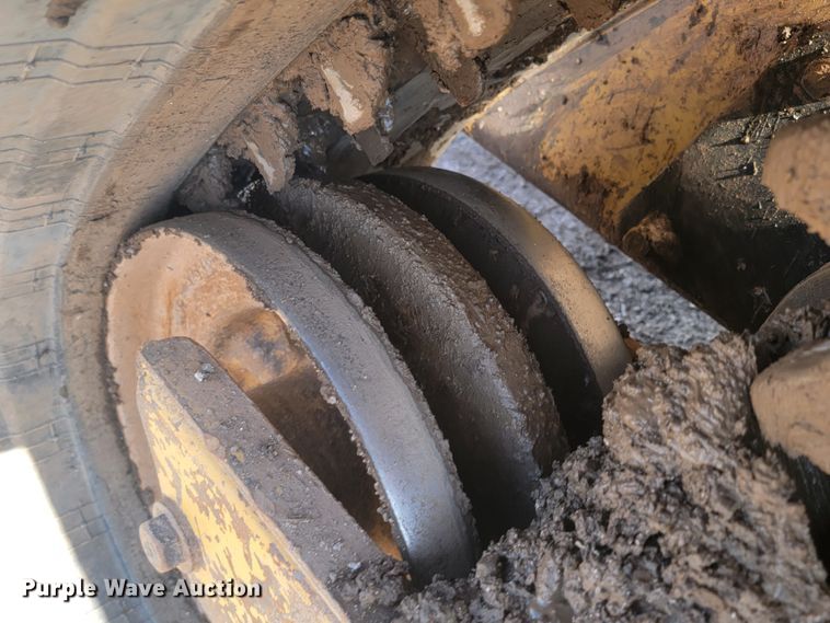 image for item LV9471 2012 Caterpillar 279C2  tracked skid steer loader