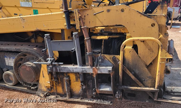 image for item LV9472 2004 Blaw Knox PF-5510  paver