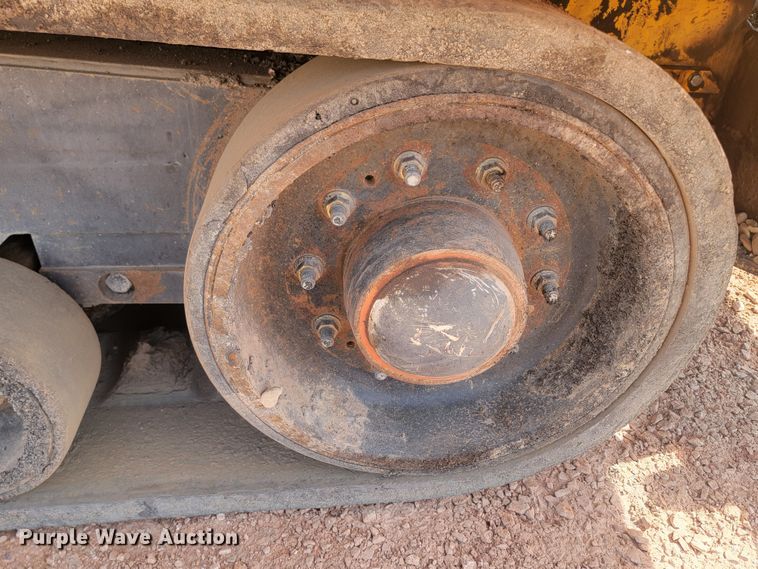 image for item LV9472 2004 Blaw Knox PF-5510  paver