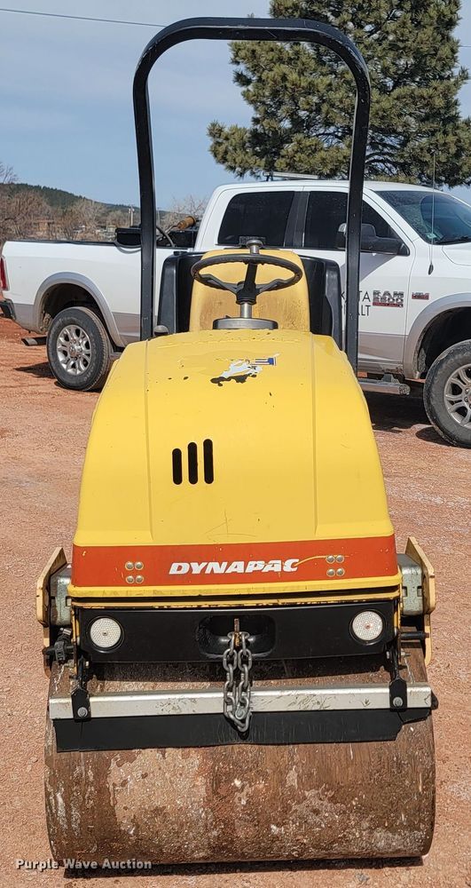 image for item LV9473 Dynapac CC900G  double drum vibratory roller