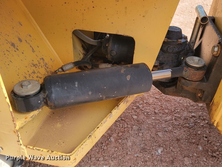 image for item LV9473 Dynapac CC900G  double drum vibratory roller