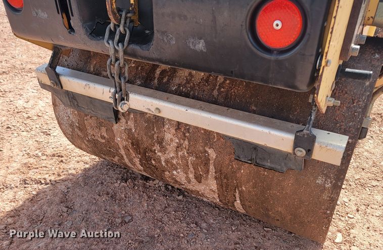 image for item LV9473 Dynapac CC900G  double drum vibratory roller