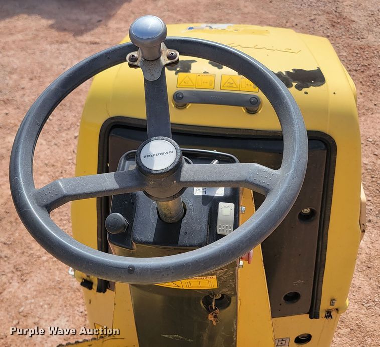 image for item LV9473 Dynapac CC900G  double drum vibratory roller