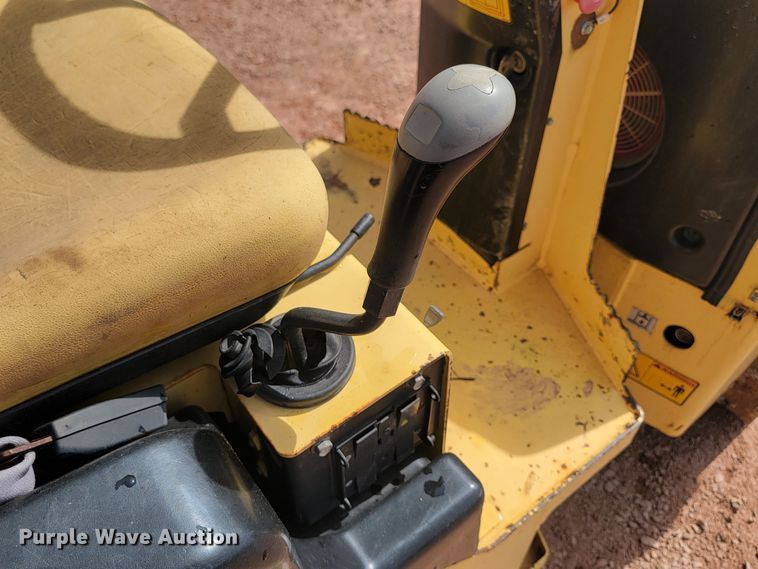 image for item LV9473 Dynapac CC900G  double drum vibratory roller